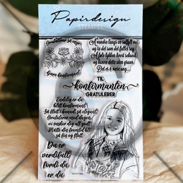 Papirdesign - Stempel - PD 1657 - Flott i bunad